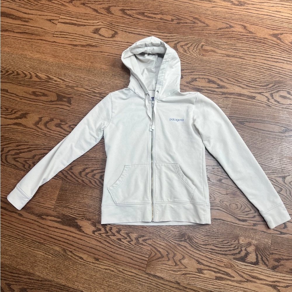 Small Patagonia hoodie